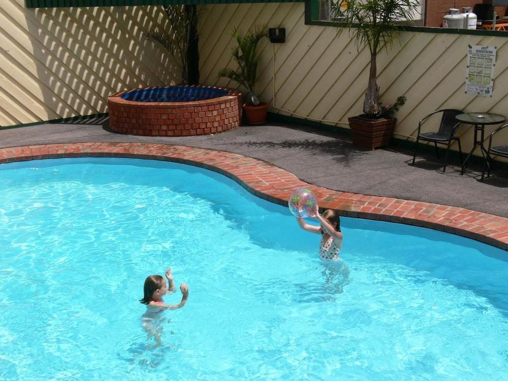 Travellers Rest Motor 3* Swan Hill